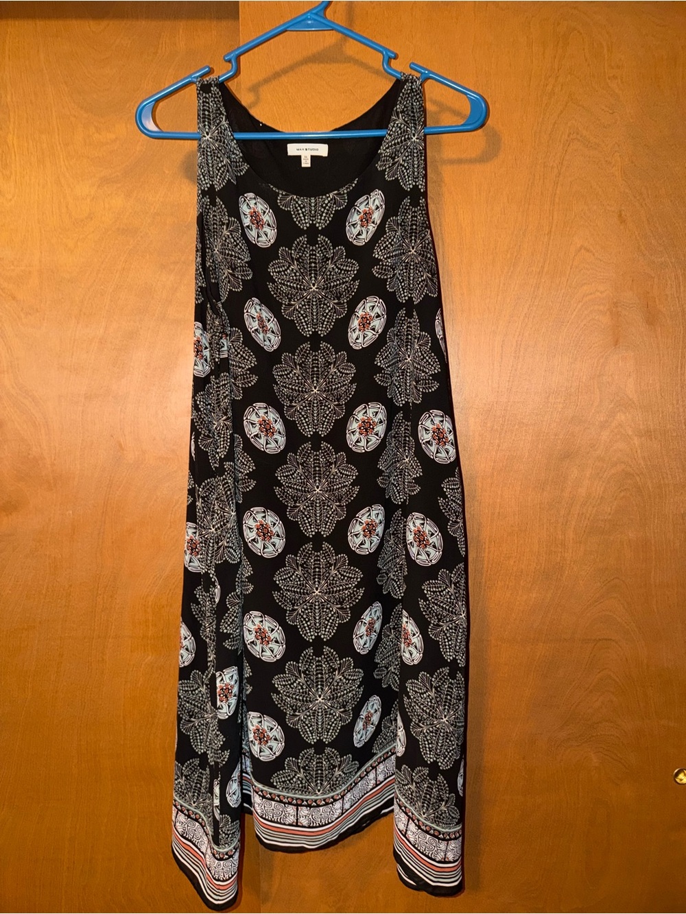 Max Studio Black Sleeveless Maxi Dress with White and Red Medallion Print